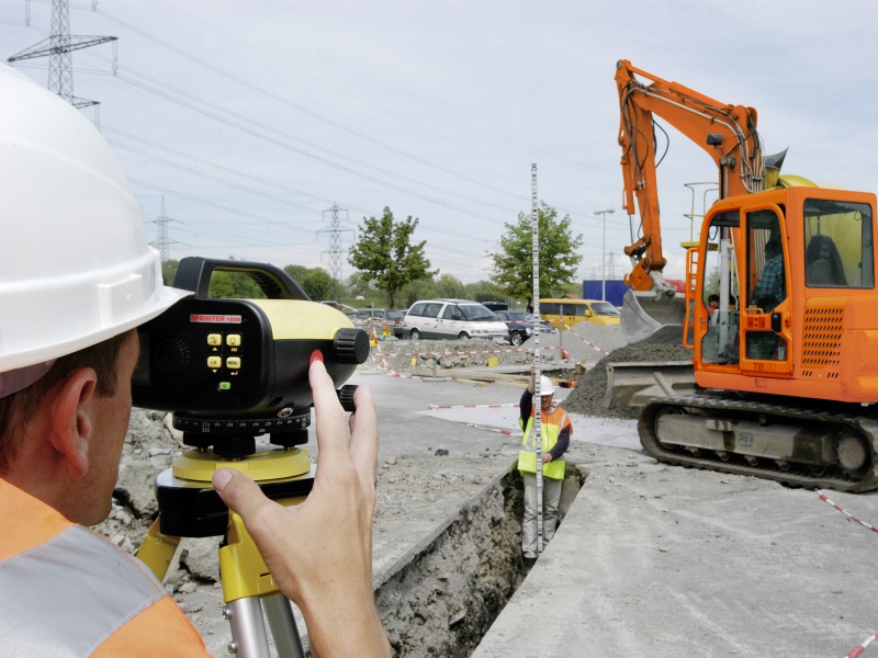 Digitaal-waterpasinstrument.jpg