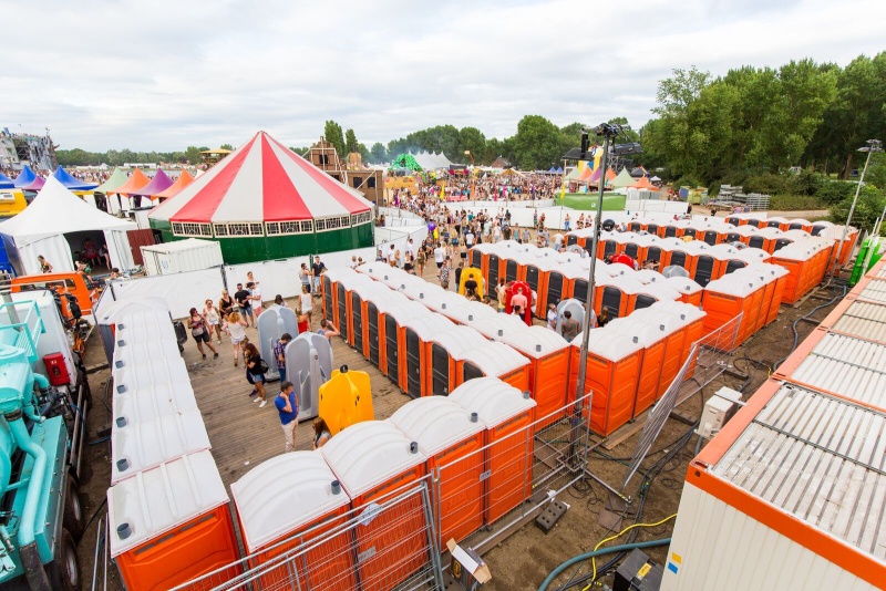 Sanitation-large-Bio-Box-mobiel-toilet-events.jpg
