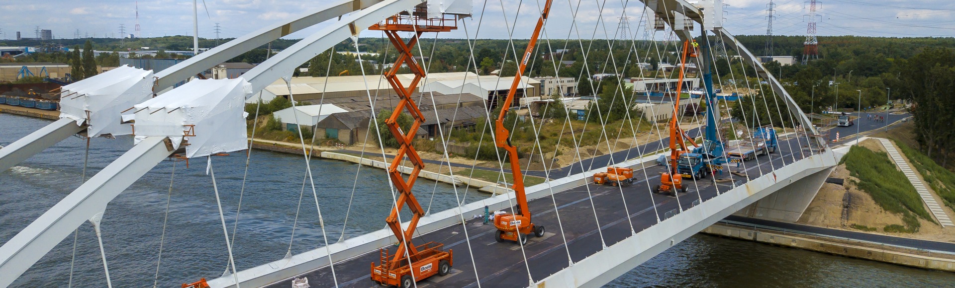 Boom lifts