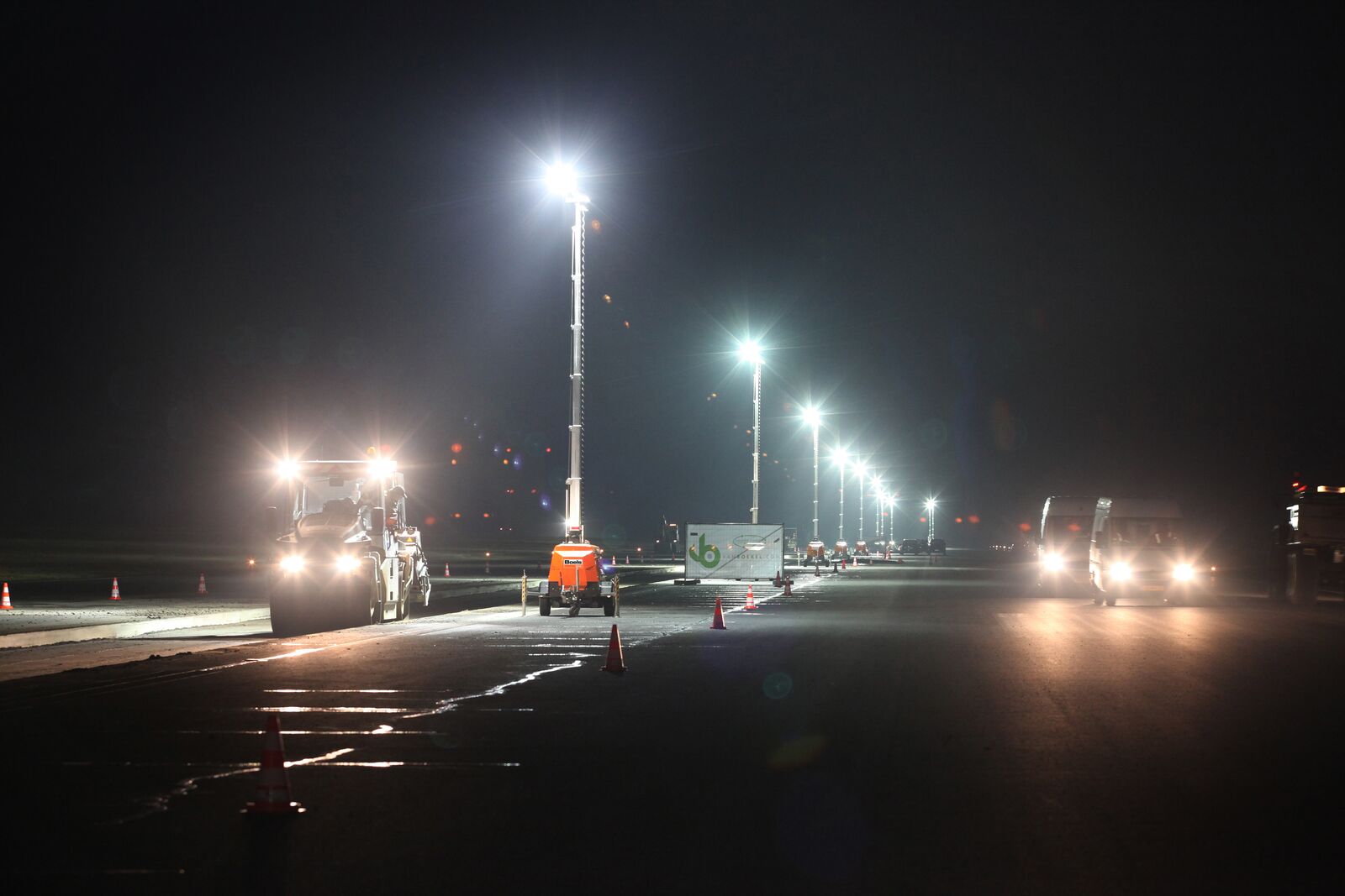 Mobile_hydraulic_light_tower_Boels.jpg