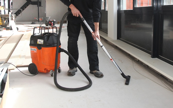 Suction cleaning